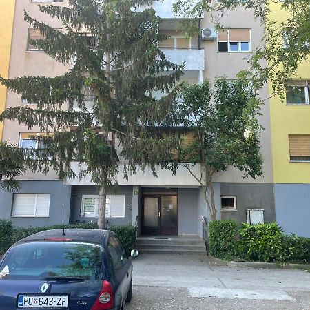 New Two Bedroom Apartment Maloni PUY Eksteriør bilde