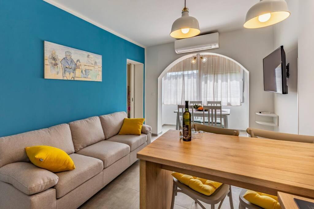 New Two Bedroom Apartment Maloni PUY Eksteriør bilde